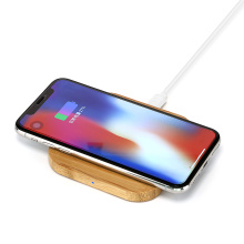 Hot sale 2021 portable ultra-thin bamboo fast wireless charger for phone
